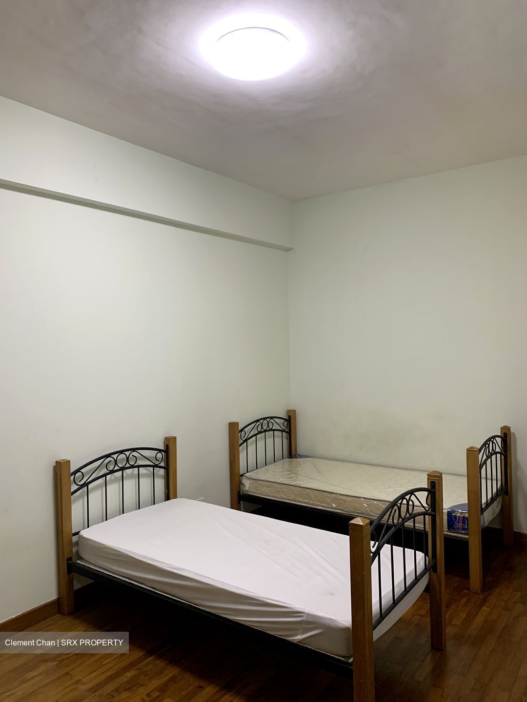 Seletaris (D27), Condominium #498229371